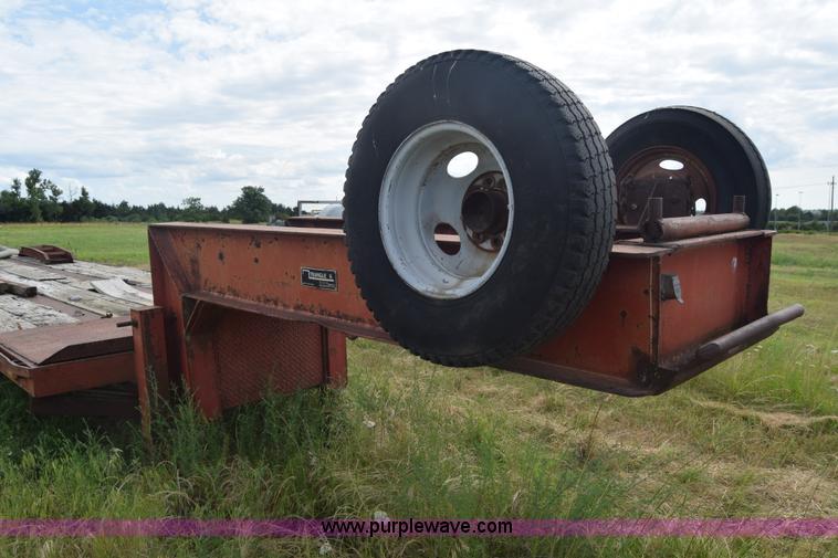 image for item J2268 1983 Triangle equipment trailer