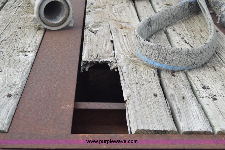 image for item J2268 1983 Triangle equipment trailer