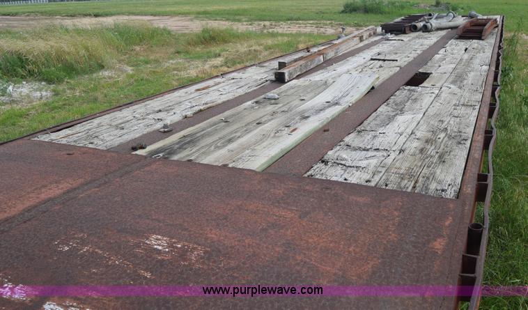 image for item J2268 1983 Triangle equipment trailer