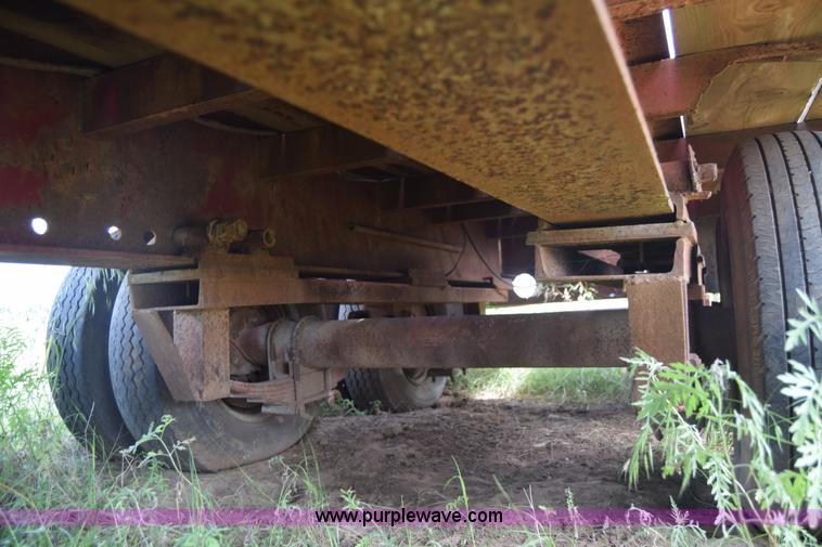 image for item J2268 1983 Triangle equipment trailer