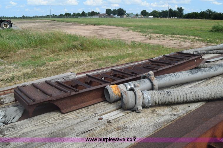 image for item J2268 1983 Triangle equipment trailer