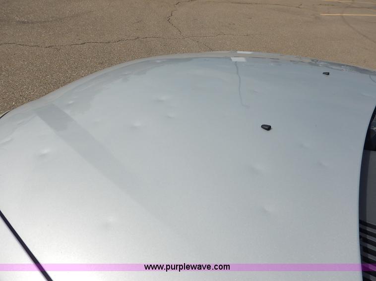 image for item J3858 2006 Ford Taurus