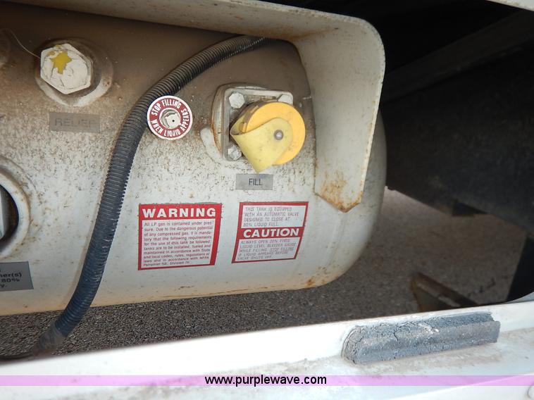 image for item J3865 1992 Chevrolet P30 Winnegbago Brave