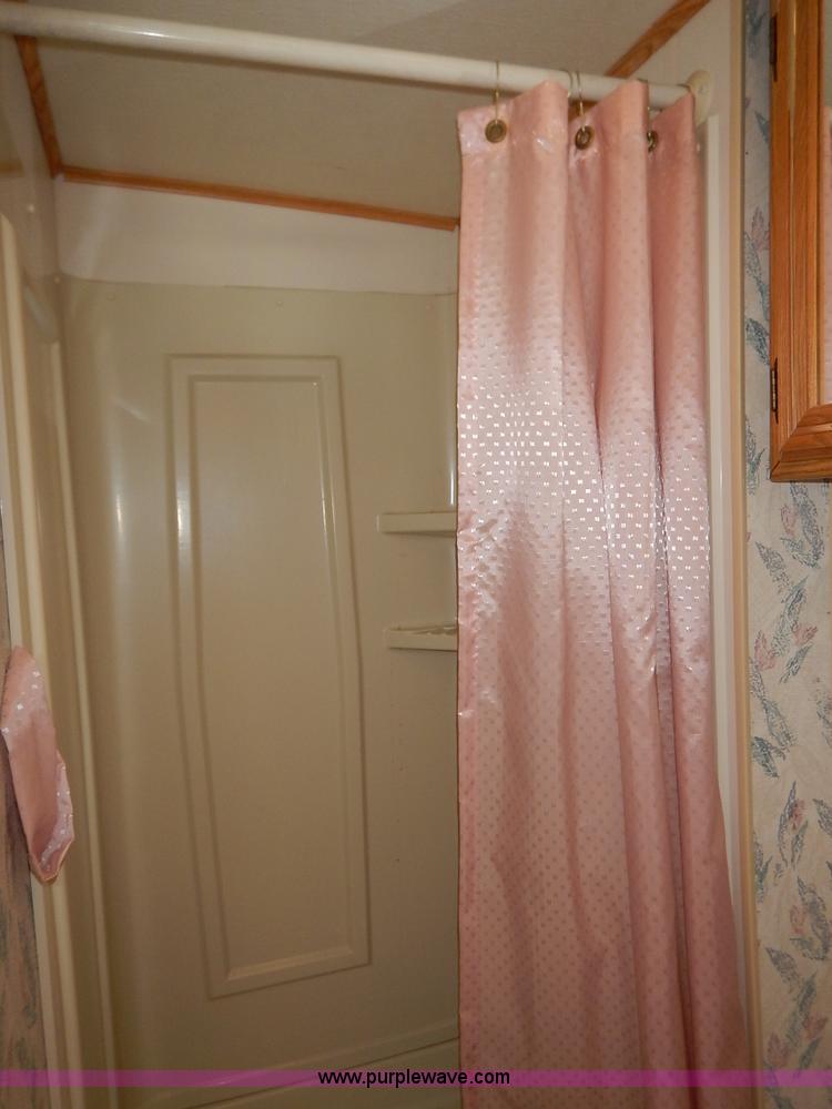 image for item J3865 1992 Chevrolet P30 Winnegbago Brave