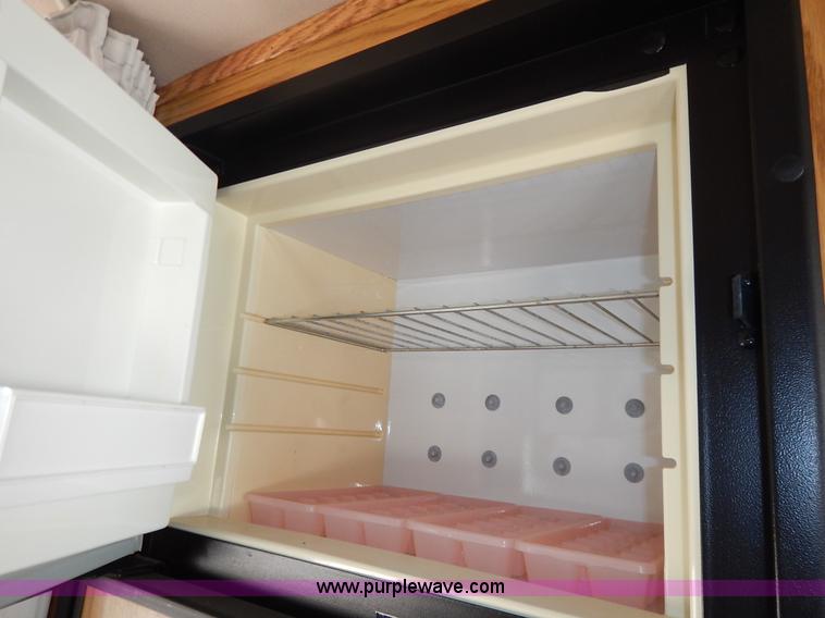 image for item J3865 1992 Chevrolet P30 Winnegbago Brave