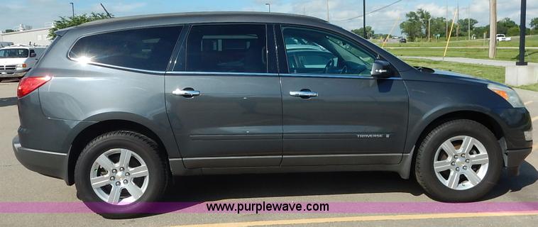 image for item J3866 2009 Chevrolet Traverse SUV