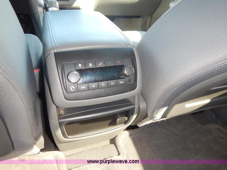 image for item J3866 2009 Chevrolet Traverse SUV