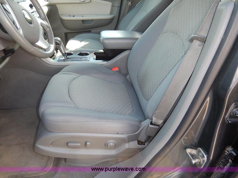 image for item J3866 2009 Chevrolet Traverse SUV