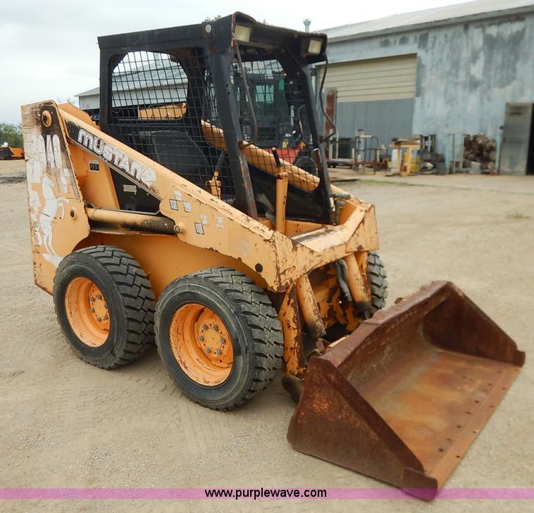 image for item J3867 1996 Mustang 2040 skid steer