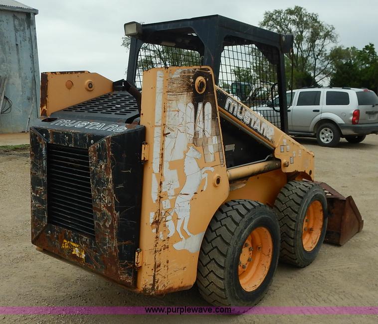 image for item J3867 1996 Mustang 2040 skid steer