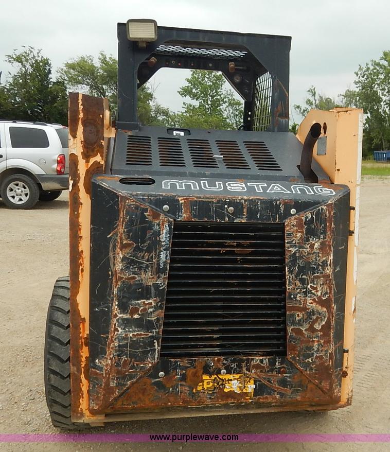 image for item J3867 1996 Mustang 2040 skid steer