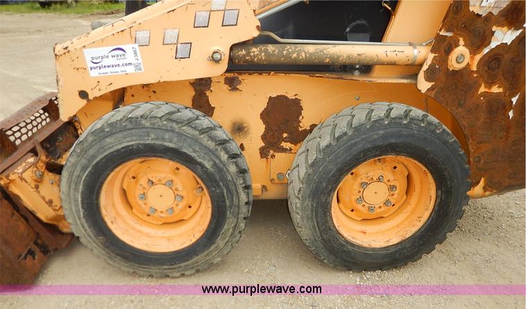 image for item J3867 1996 Mustang 2040 skid steer