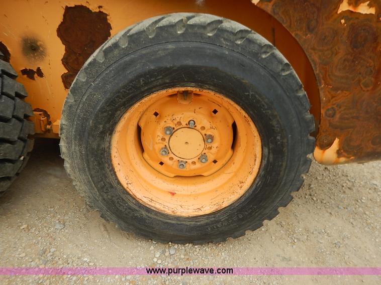 image for item J3867 1996 Mustang 2040 skid steer