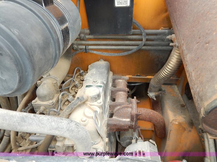 image for item J3867 1996 Mustang 2040 skid steer