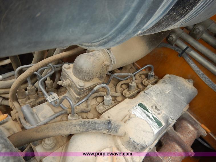 image for item J3867 1996 Mustang 2040 skid steer