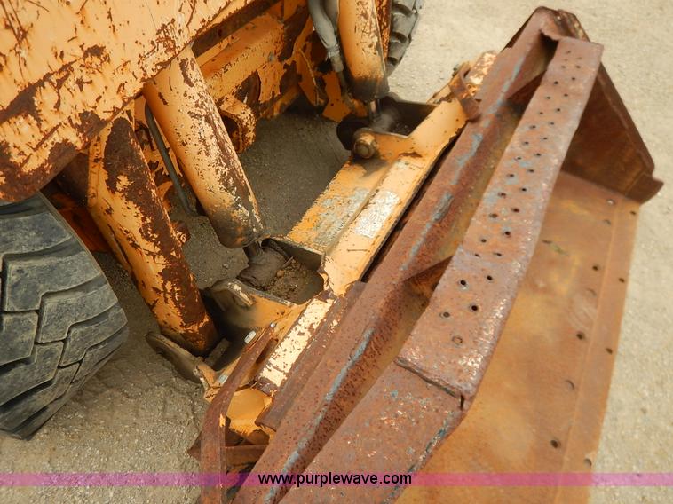 image for item J3867 1996 Mustang 2040 skid steer