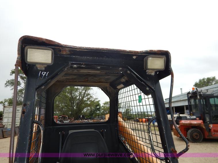 image for item J3867 1996 Mustang 2040 skid steer