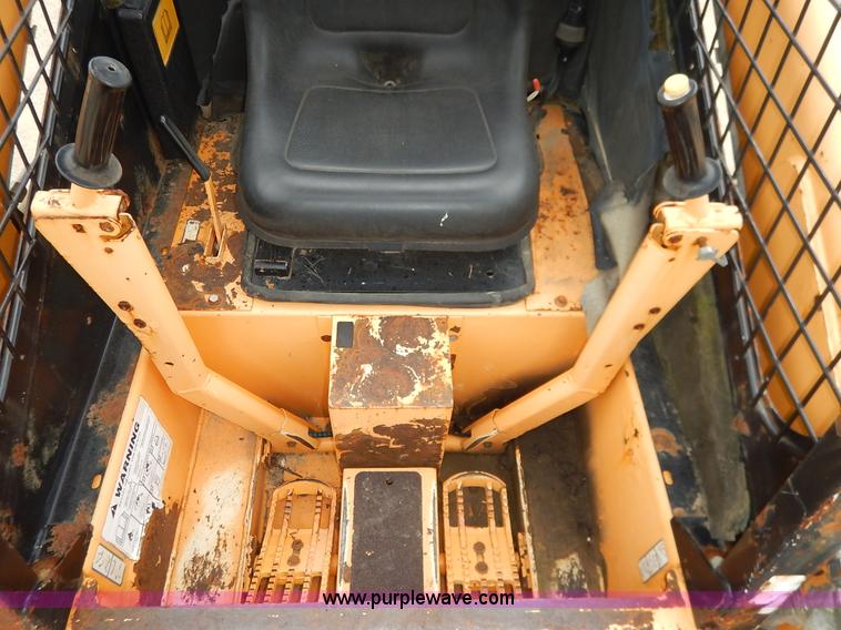 image for item J3867 1996 Mustang 2040 skid steer