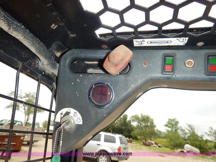 image for item J3867 1996 Mustang 2040 skid steer