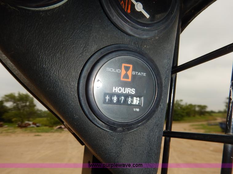 image for item J3867 1996 Mustang 2040 skid steer