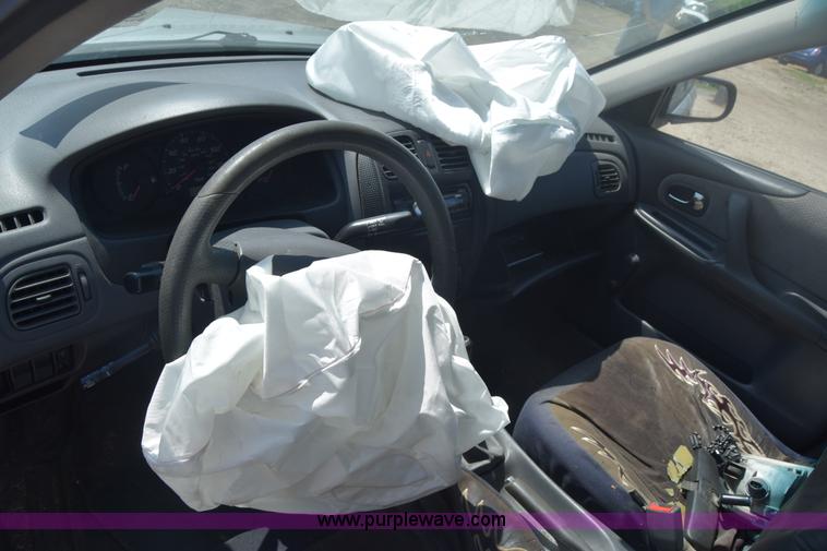 image for item J6527 2000 Mazda Protege