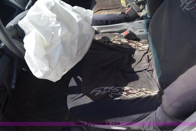 image for item J6527 2000 Mazda Protege