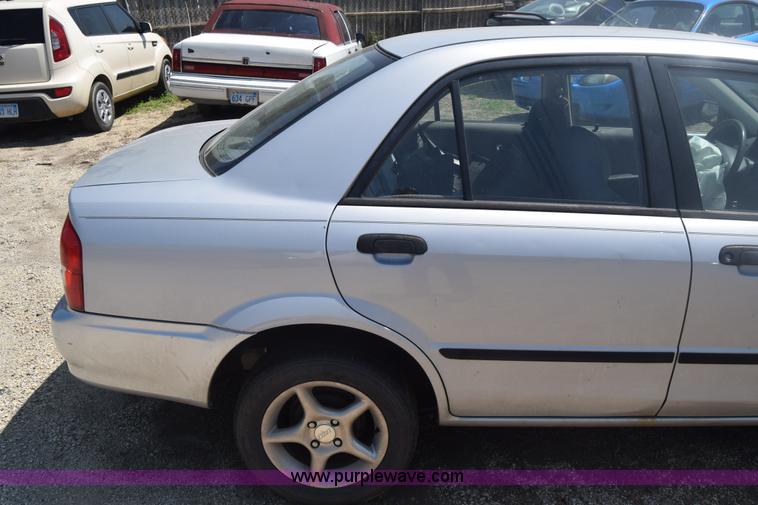 image for item J6527 2000 Mazda Protege