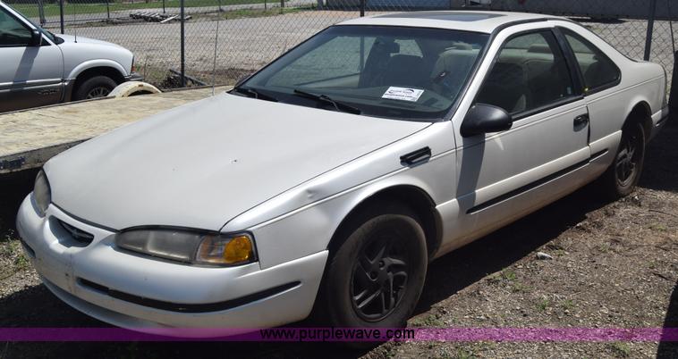 image for item J6532 1997 Ford Thunderbird LX
