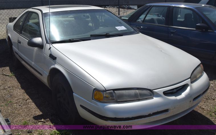 image for item J6532 1997 Ford Thunderbird LX