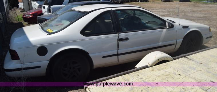 image for item J6532 1997 Ford Thunderbird LX