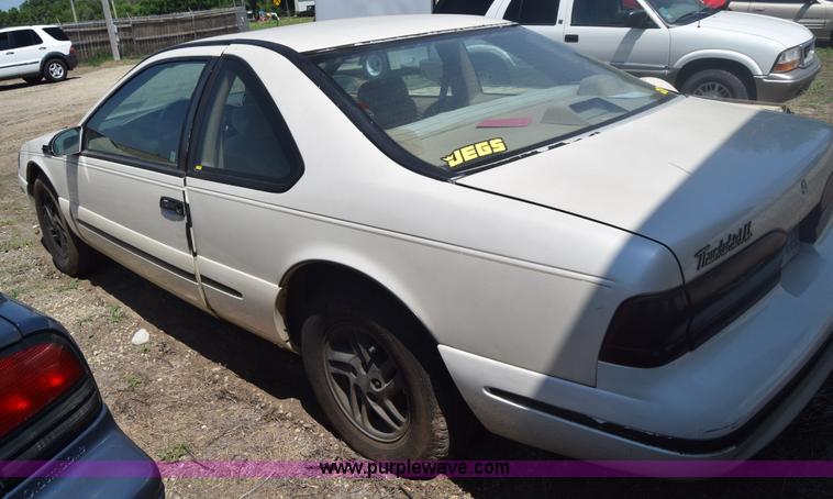 image for item J6532 1997 Ford Thunderbird LX