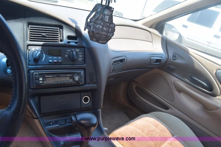 image for item J6532 1997 Ford Thunderbird LX