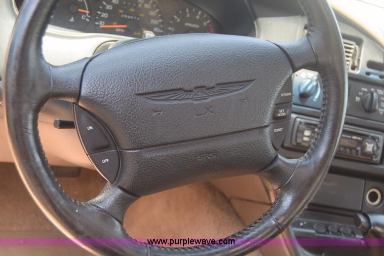 image for item J6532 1997 Ford Thunderbird LX