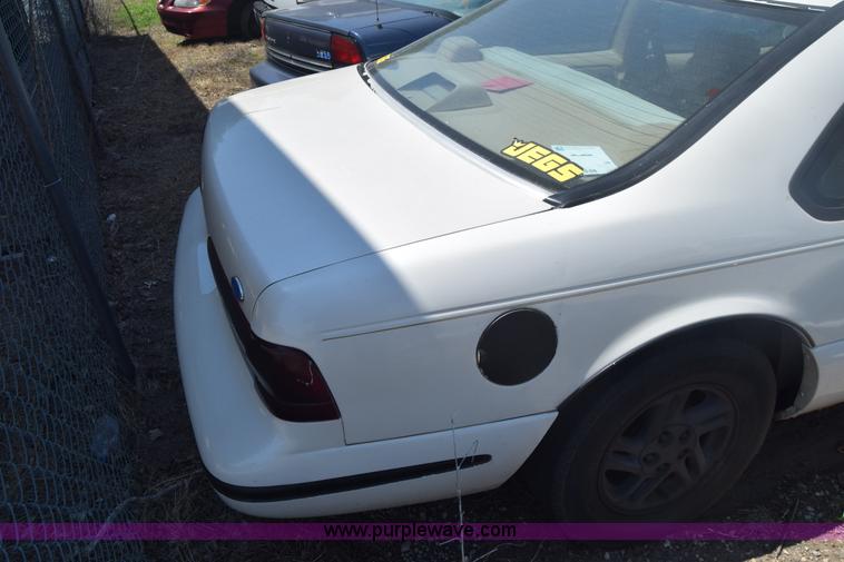 image for item J6532 1997 Ford Thunderbird LX