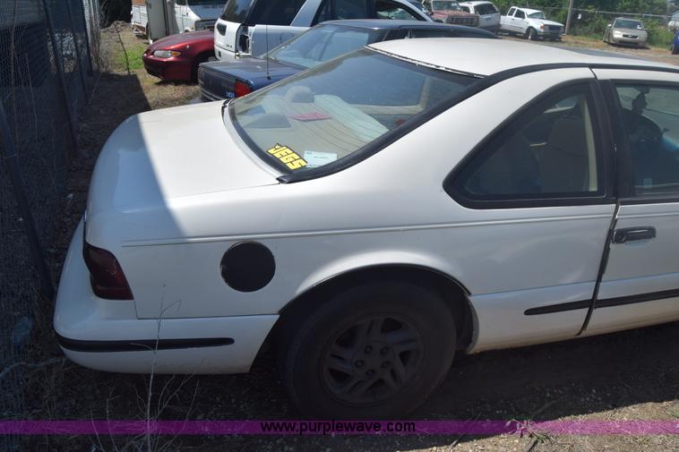 image for item J6532 1997 Ford Thunderbird LX
