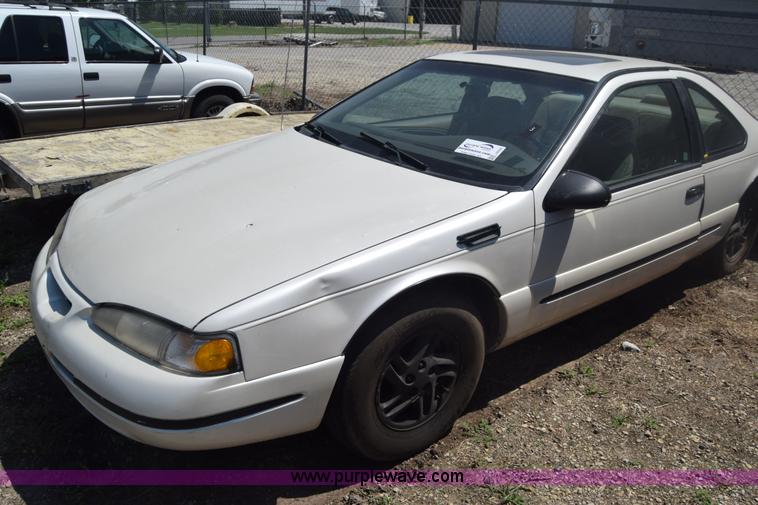 image for item J6532 1997 Ford Thunderbird LX