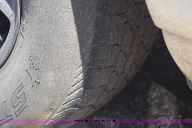 image for item J6532 1997 Ford Thunderbird LX