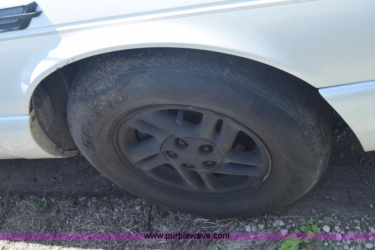 image for item J6532 1997 Ford Thunderbird LX