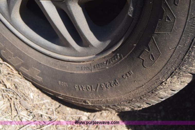 image for item J6532 1997 Ford Thunderbird LX