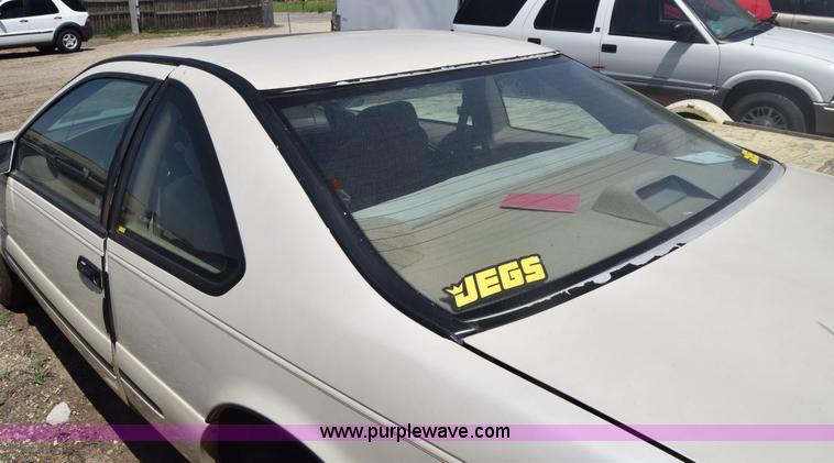 image for item J6532 1997 Ford Thunderbird LX