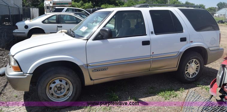 image for item J6533 2000 GMC Jimmy SUV