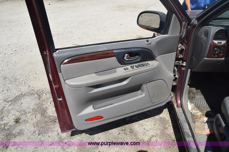 image for item J6535 2003 GMC Envoy XL SUV