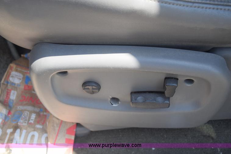 image for item J6535 2003 GMC Envoy XL SUV