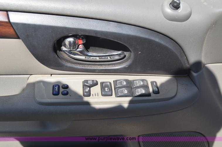 image for item J6535 2003 GMC Envoy XL SUV