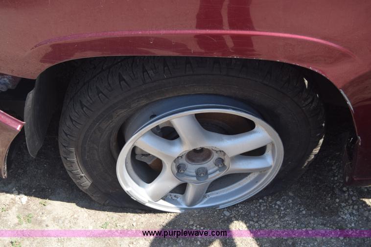 image for item J6535 2003 GMC Envoy XL SUV