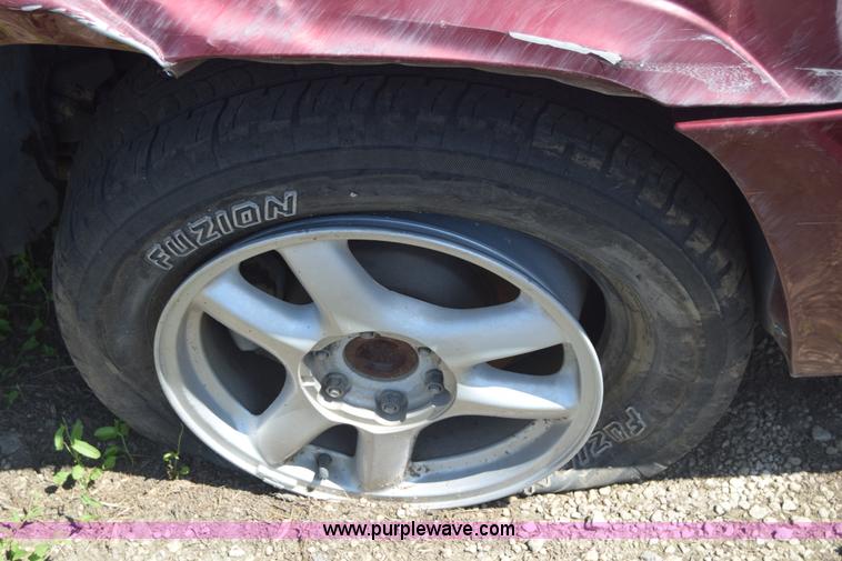 image for item J6535 2003 GMC Envoy XL SUV