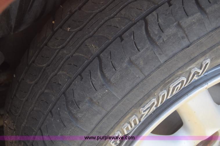 image for item J6535 2003 GMC Envoy XL SUV