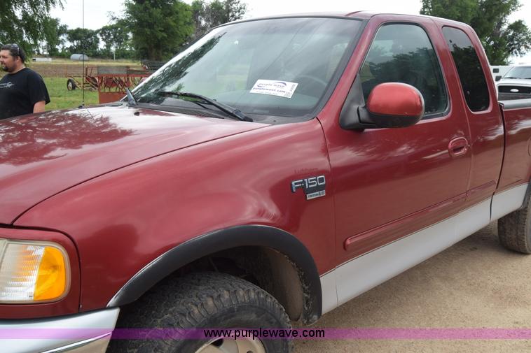 image for item J6556 2001 Ford F150 SuperCab pickup truck