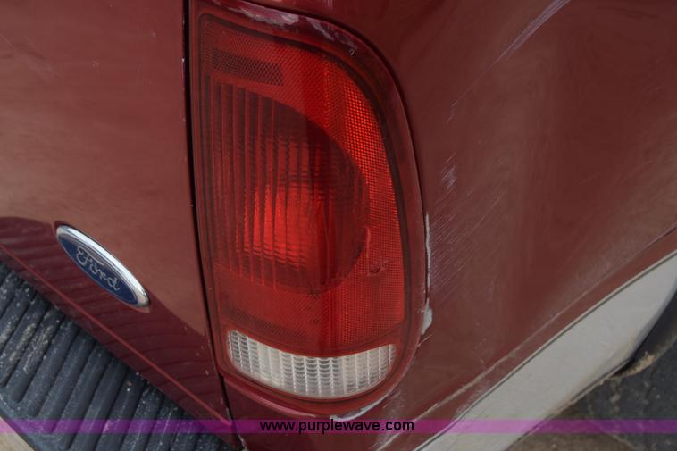 image for item J6556 2001 Ford F150 SuperCab pickup truck