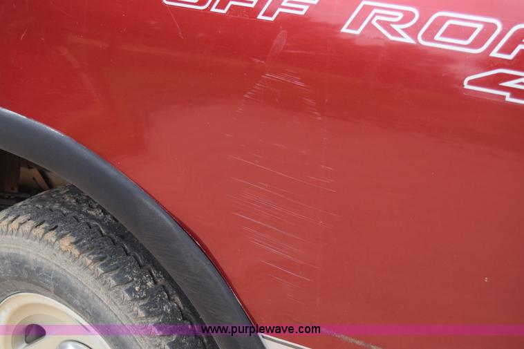 image for item J6556 2001 Ford F150 SuperCab pickup truck